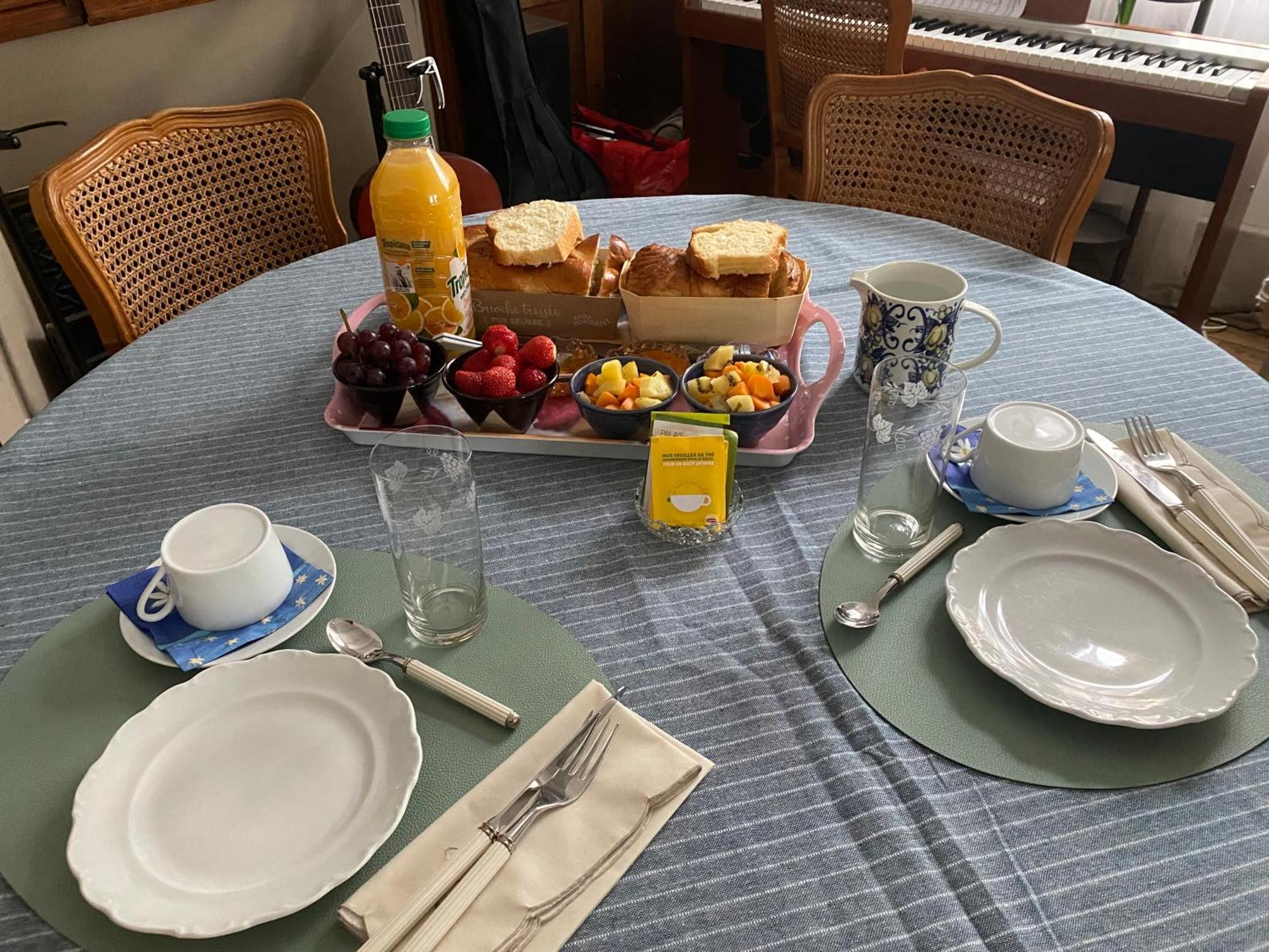Bed and Breakfast Au Jardin Y Муасак Экстерьер фото